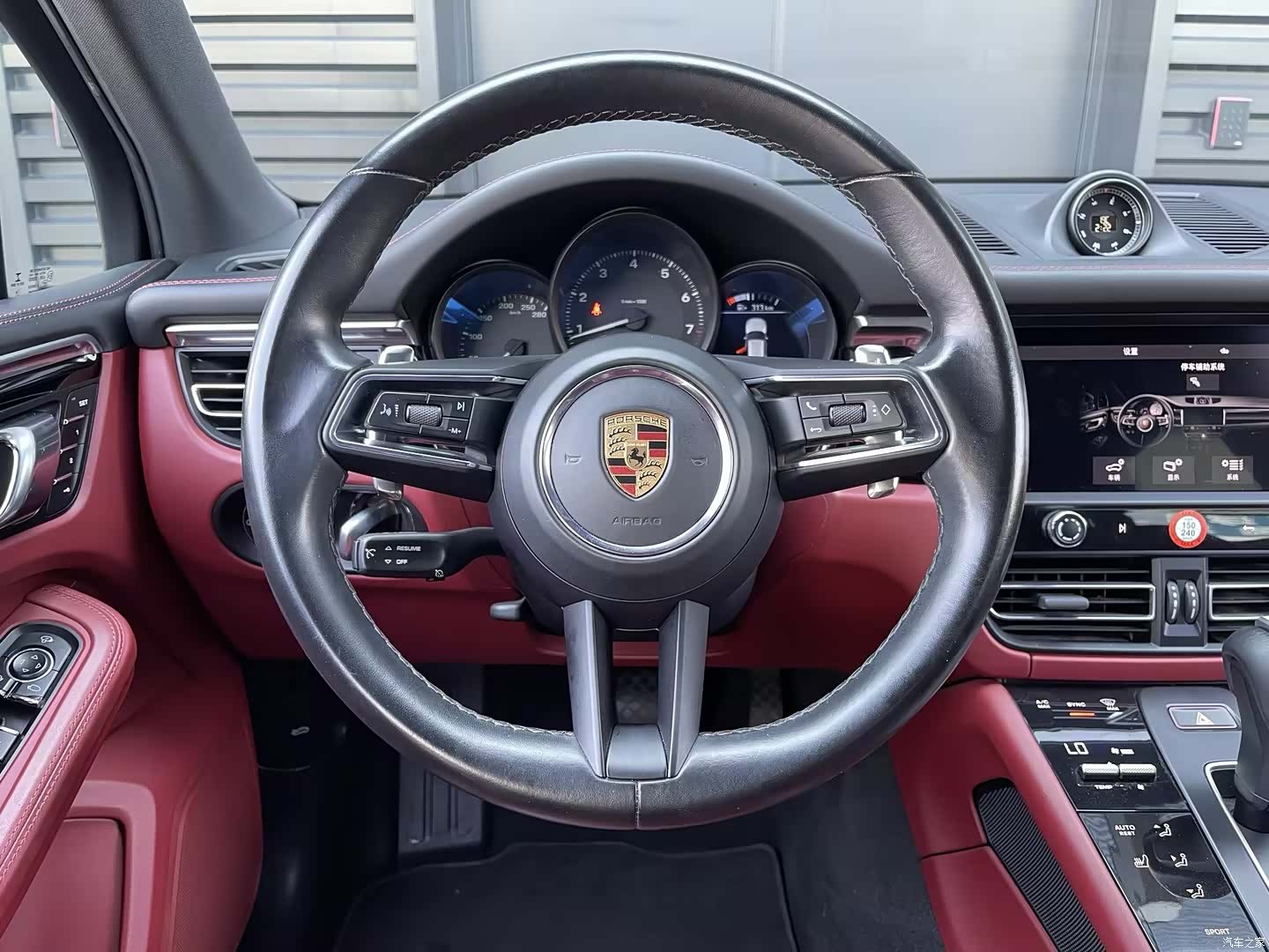 Porsche Macan, 2023 9