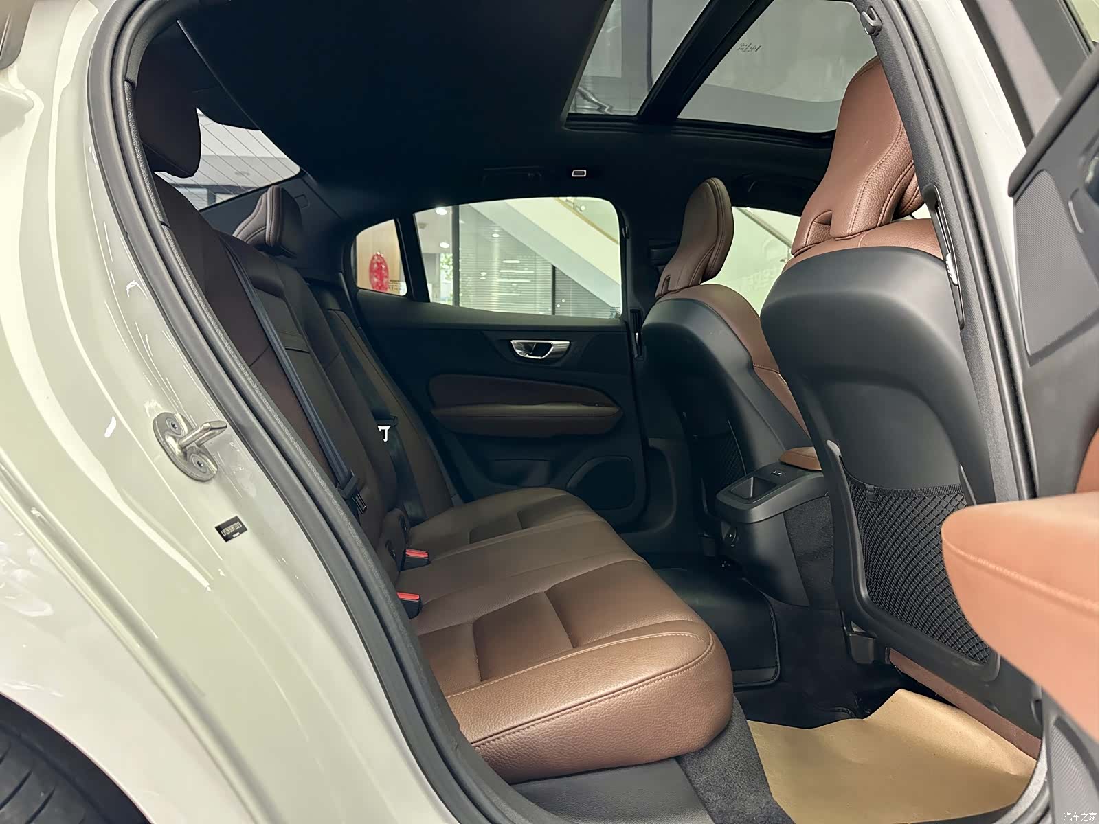 Volvo S60, 2022 15