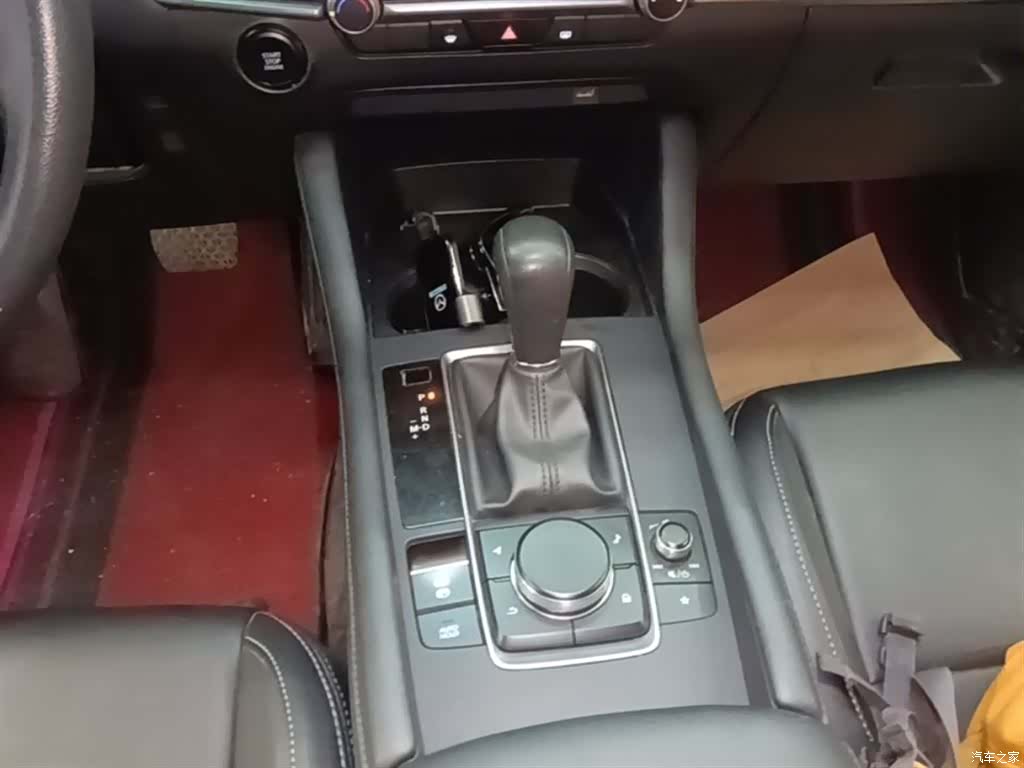 Mazda Mazda3, 2021 14