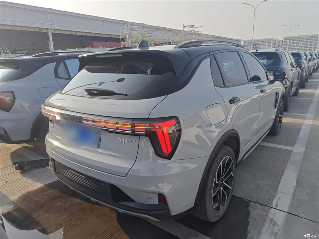 Lynk & Co 01, 2023 все фото