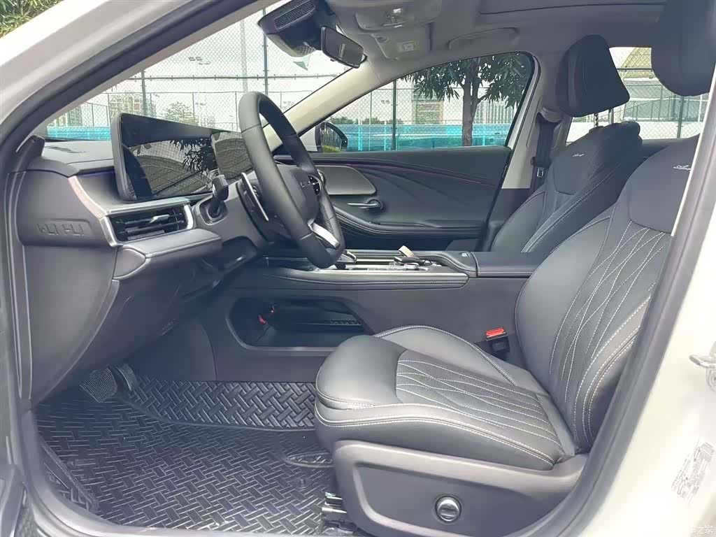 Chery Arrizo 8, 2023 4