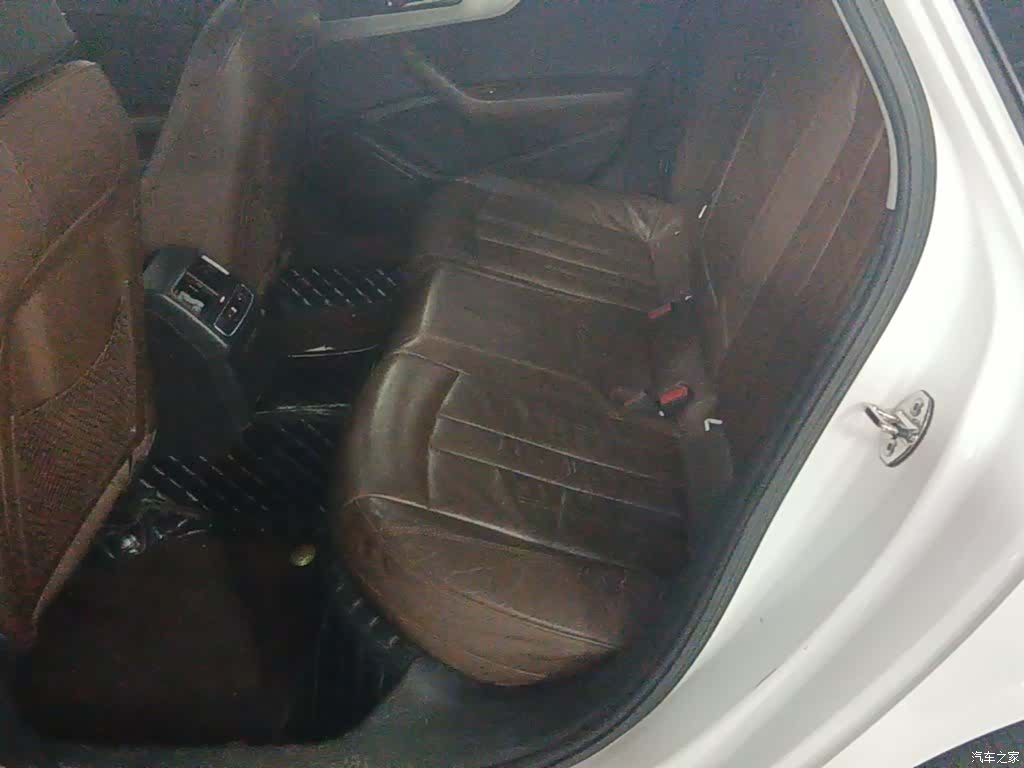 Audi A4L, 2018 17
