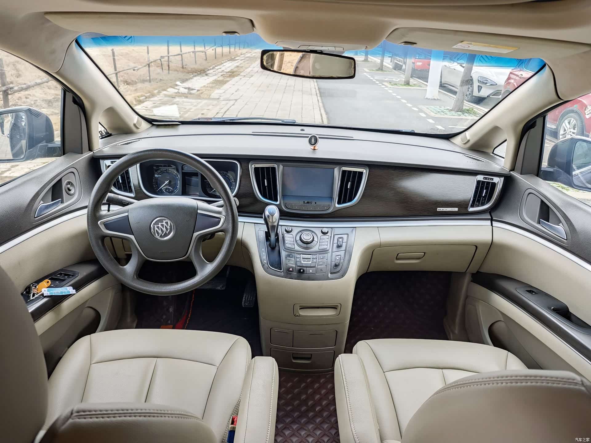 Buick GL8, 2014 все фото
