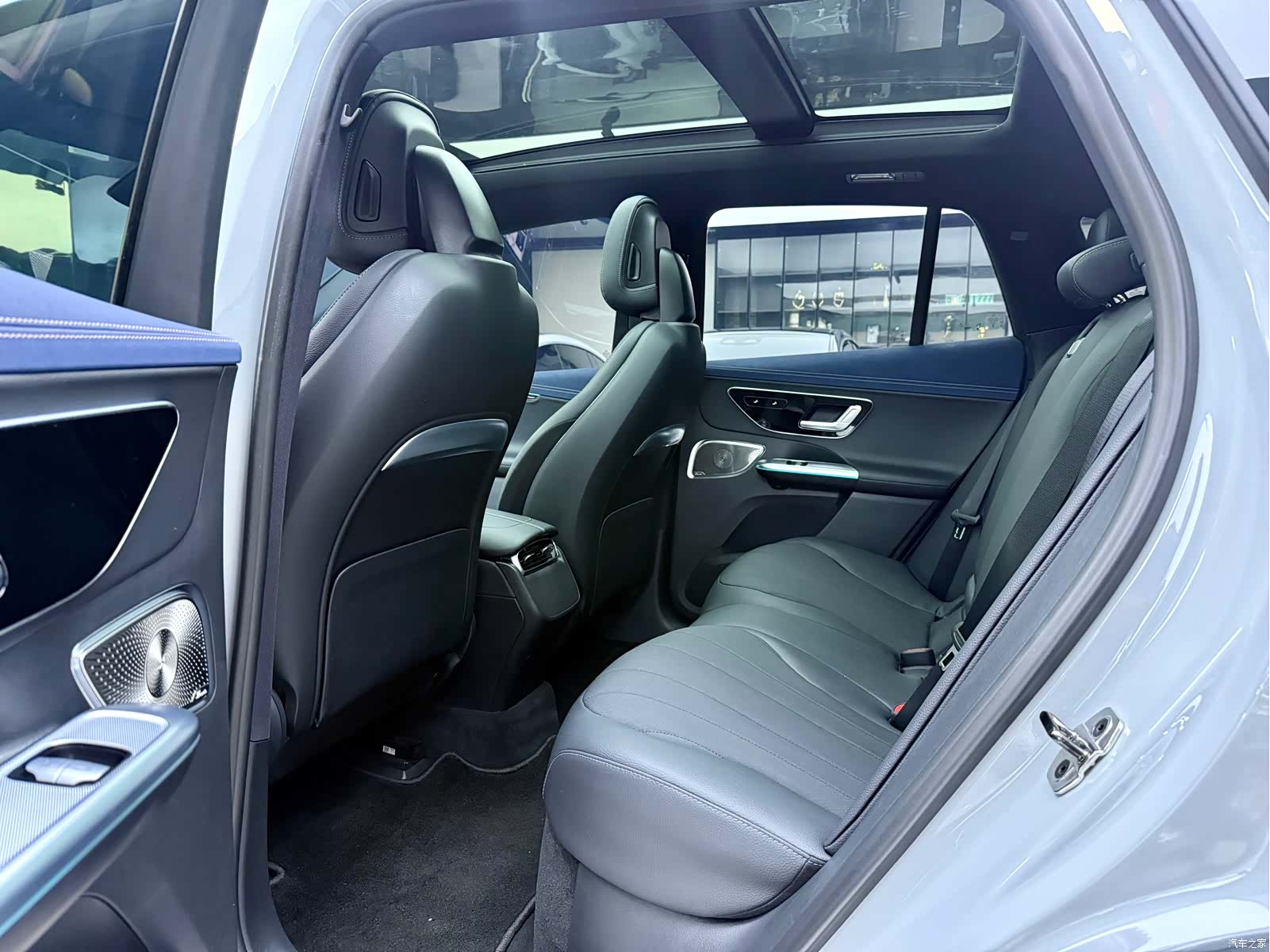 Mercedes-Benz EQE, 2023 7