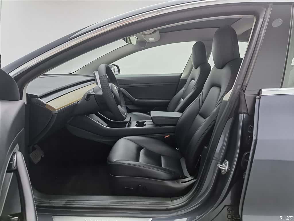 Tesla Model 3, 2020 10