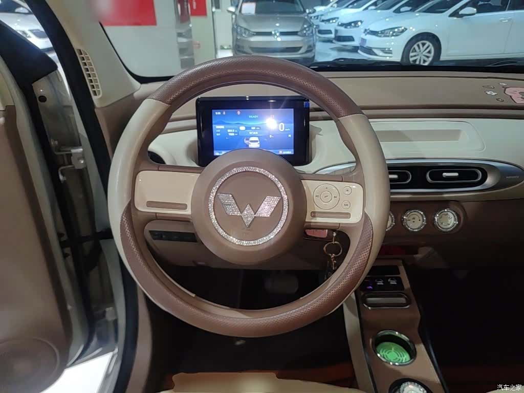 Wuling MINIEV, 2025 11