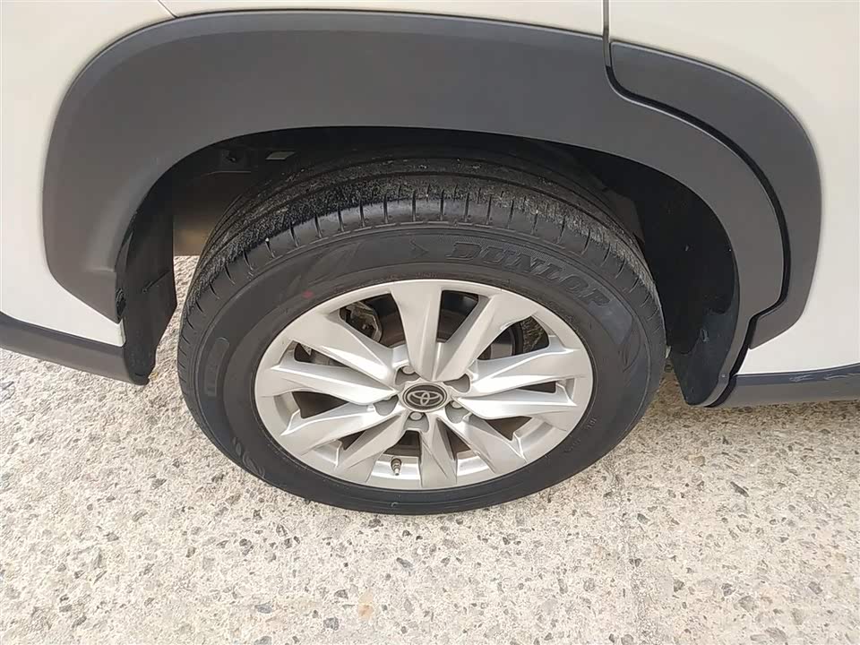 Toyota Corolla Sharp amplifier