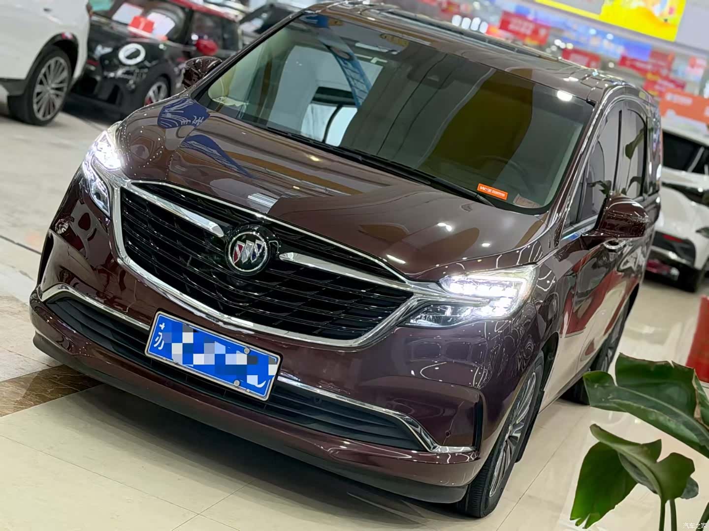 Buick GL8, 2021 1