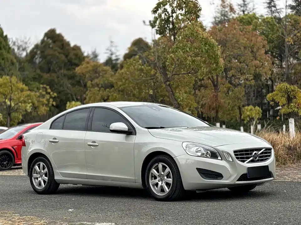 Volvo S60