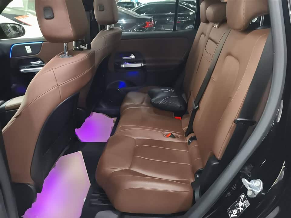 Mercedes-Benz GLB Mercedes-Benz GLB