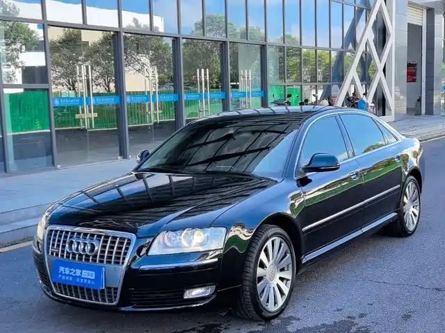 Audi A8 2010 — купить из Китая под заказ
