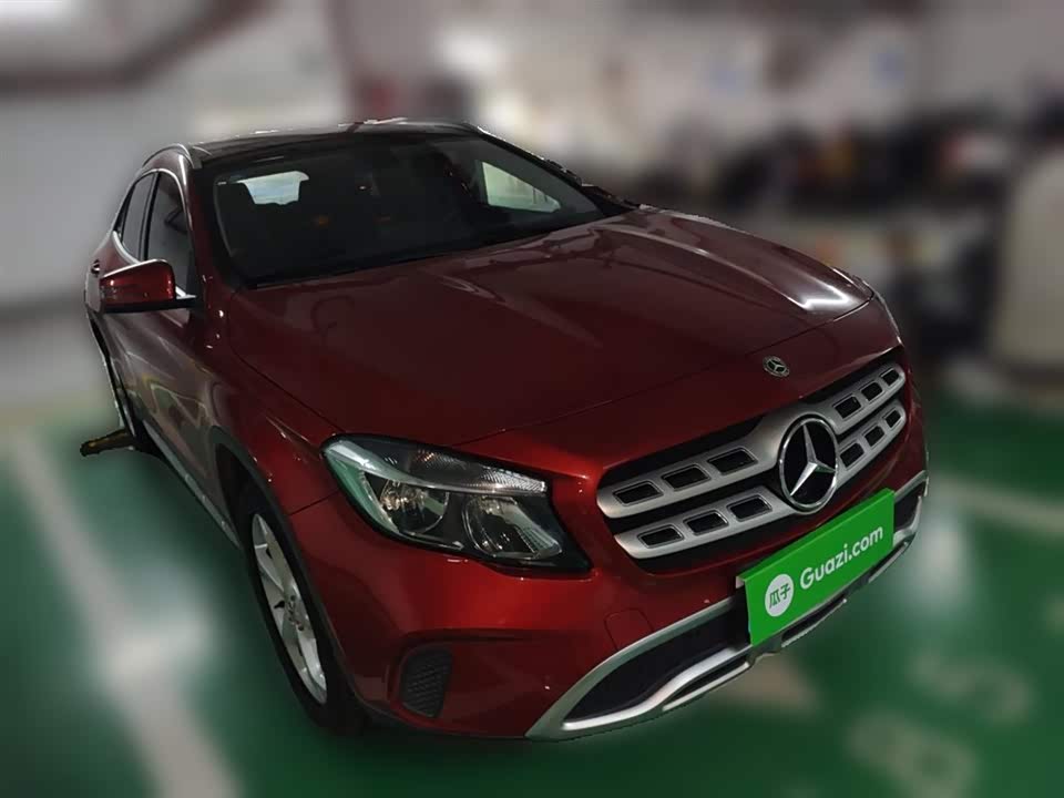 Mercedes-Benz GLA