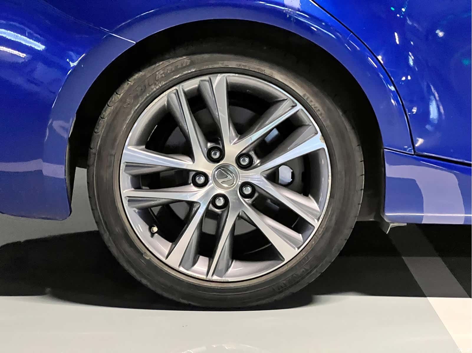 Lexus IS, 2018 18