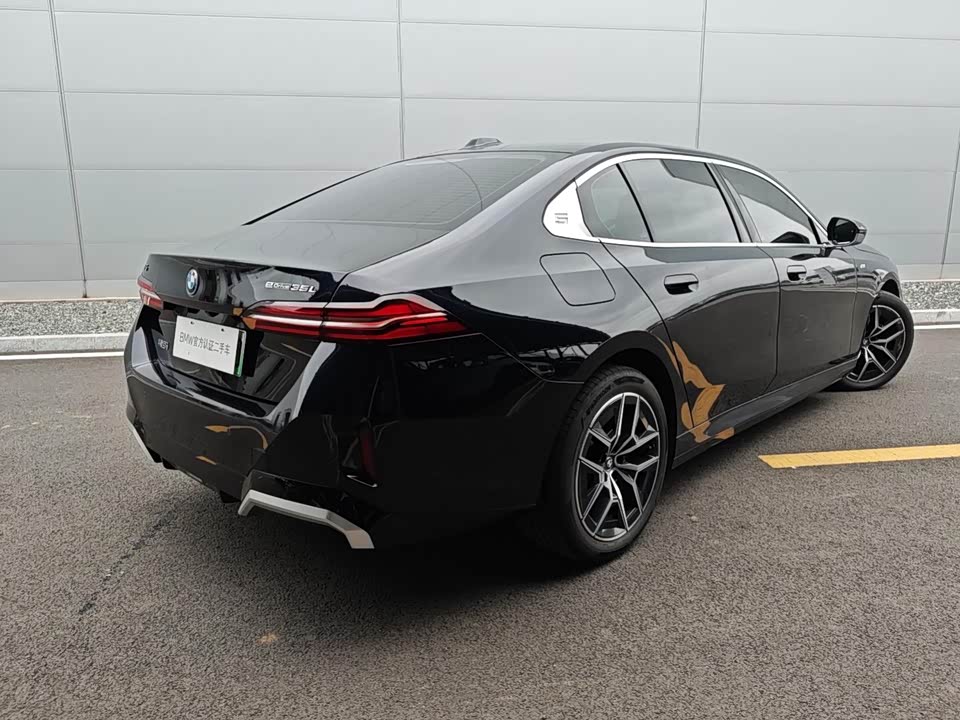 BMW i5 BMW i5