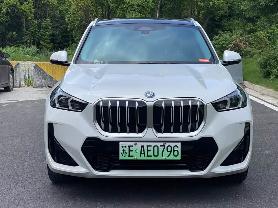 BMW iX1 BMW iX1