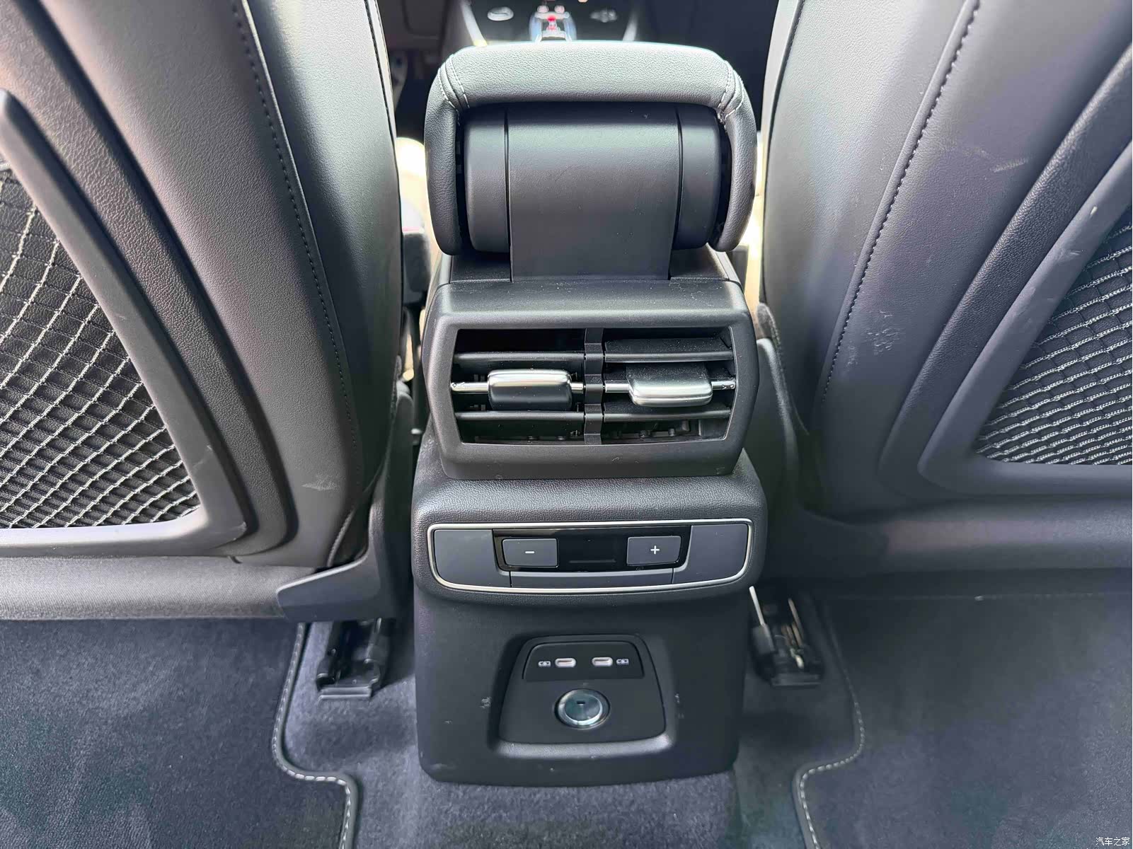 Audi Q4 e-tron, 2024 11
