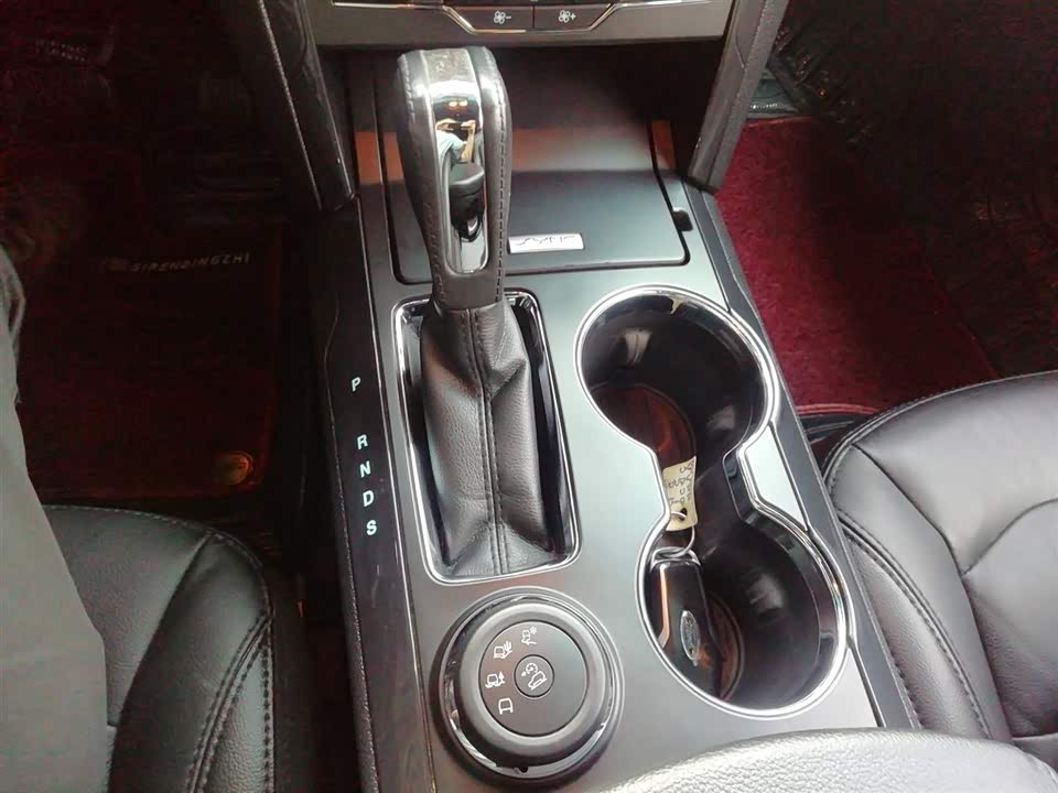 Ford Explorer Ford Explorer