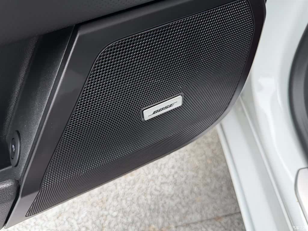 Cadillac XTS, 2019 23