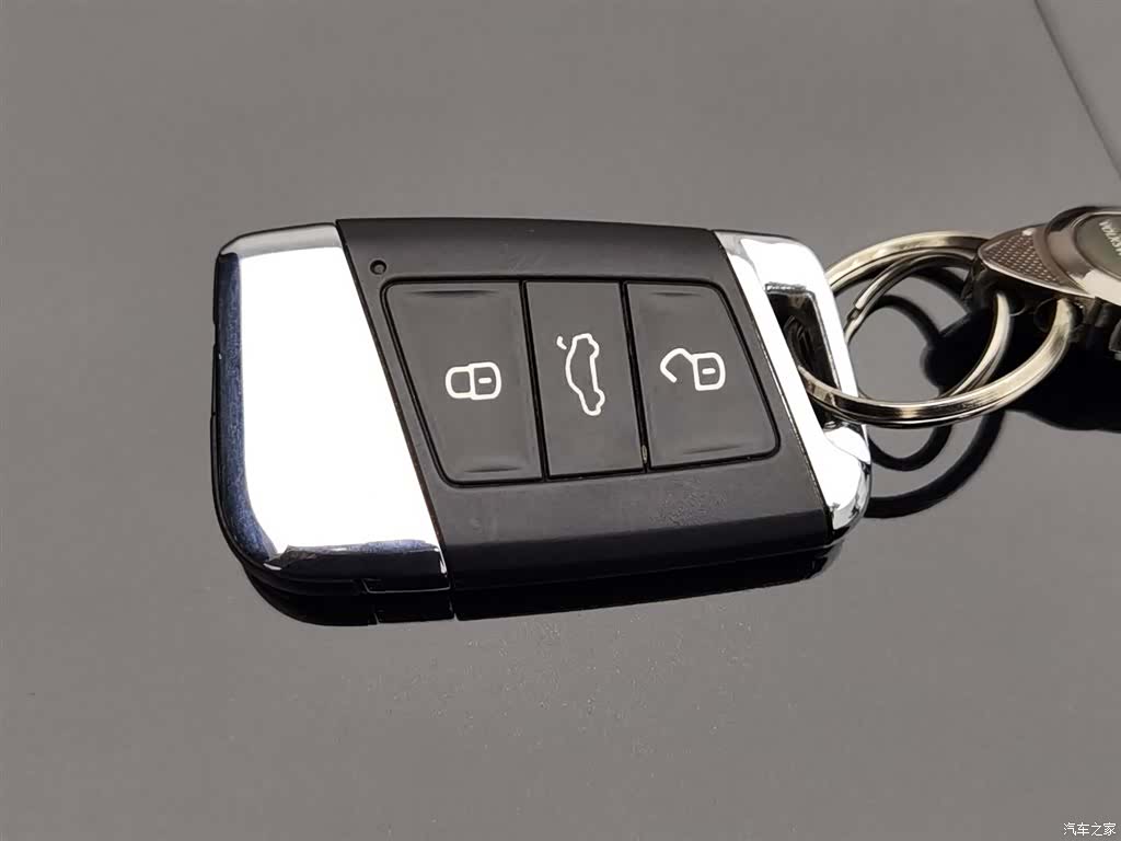 Volkswagen Magotan, 2019 19