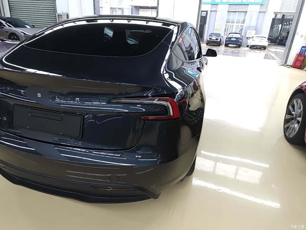 Tesla Model 3, 2024 8