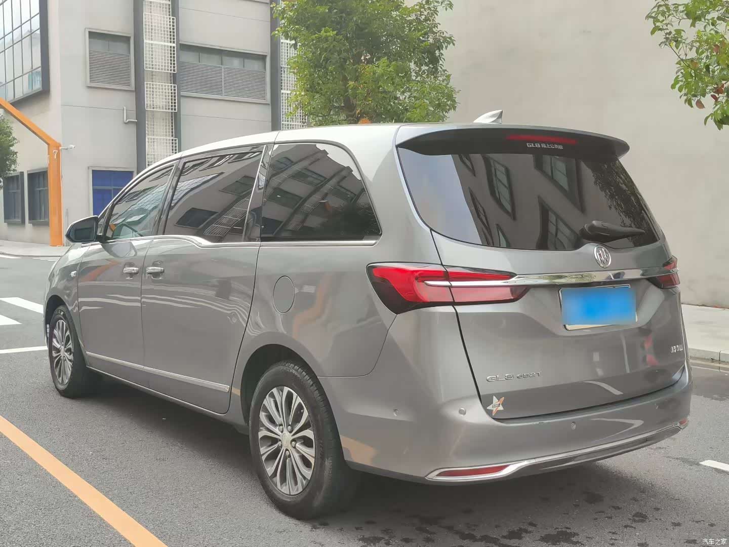 Buick GL8, 2021 6