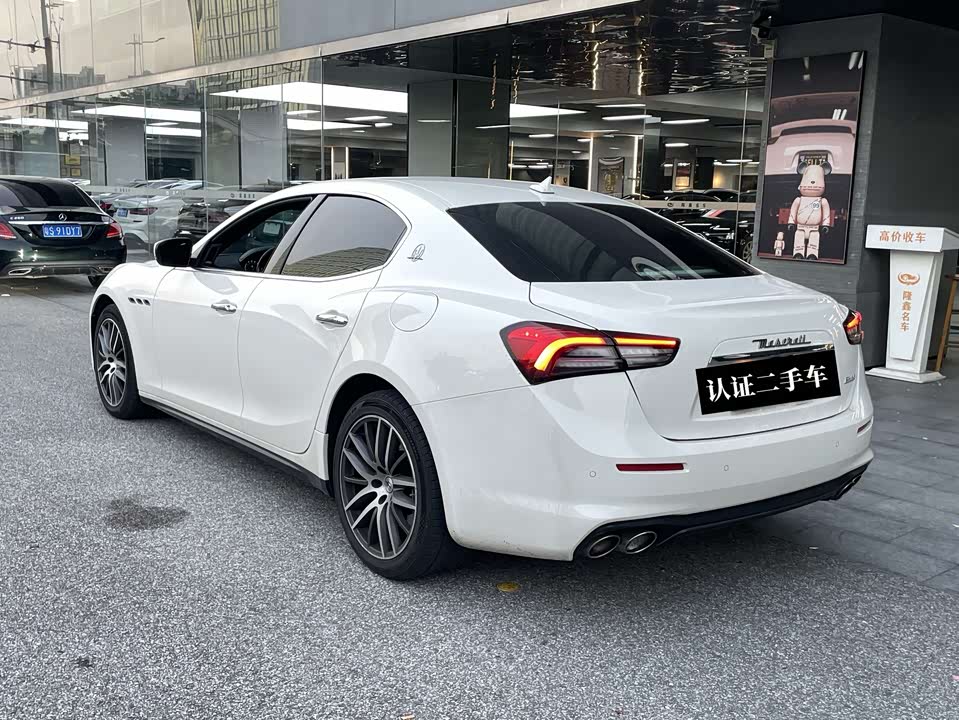 Maserati Ghibli Maserati Ghibli