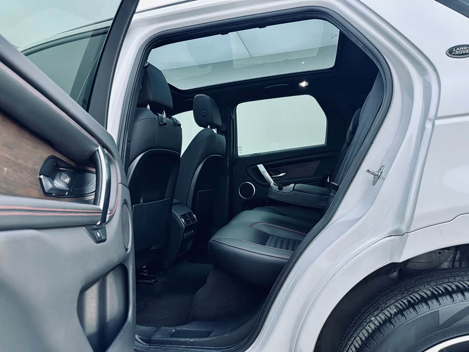 Land Rover Discover sources for sports Land Rover Discover sources for sports