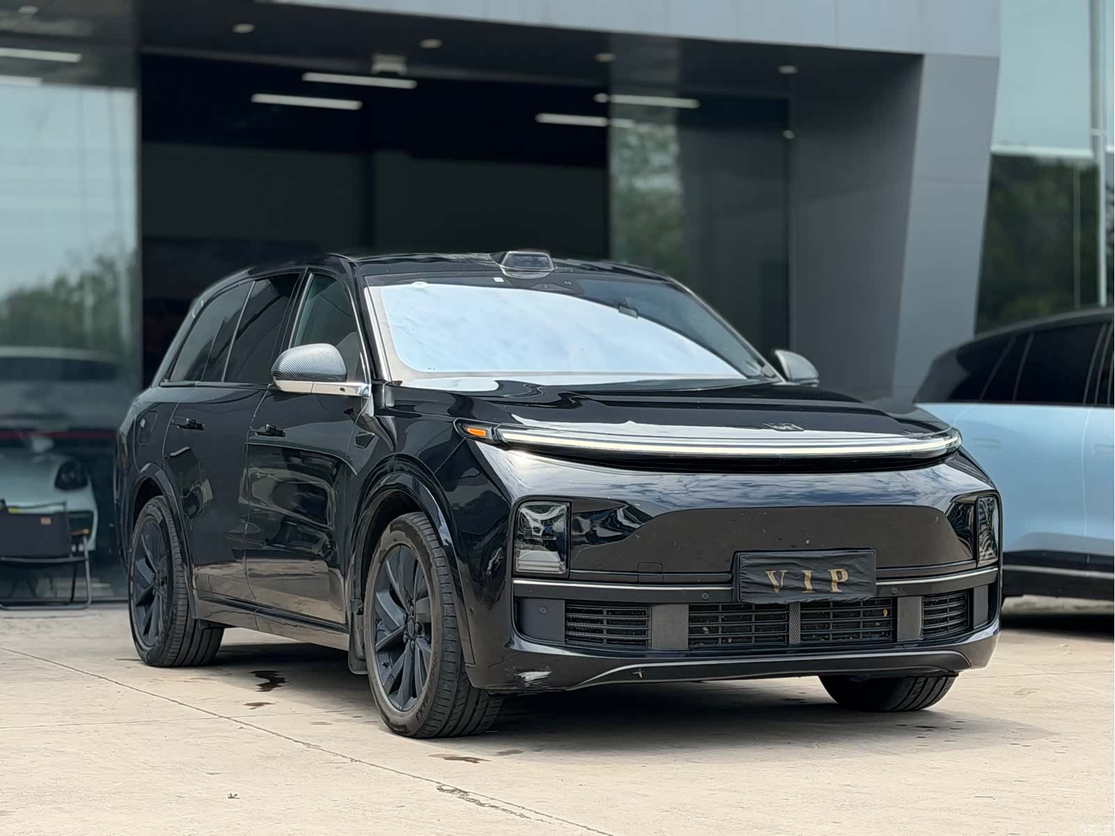 Li Auto L8, 2023 3