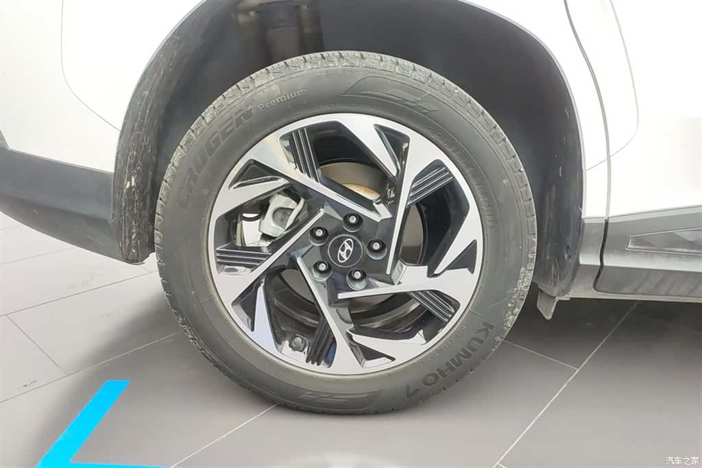 Hyundai Custo, 2024 6