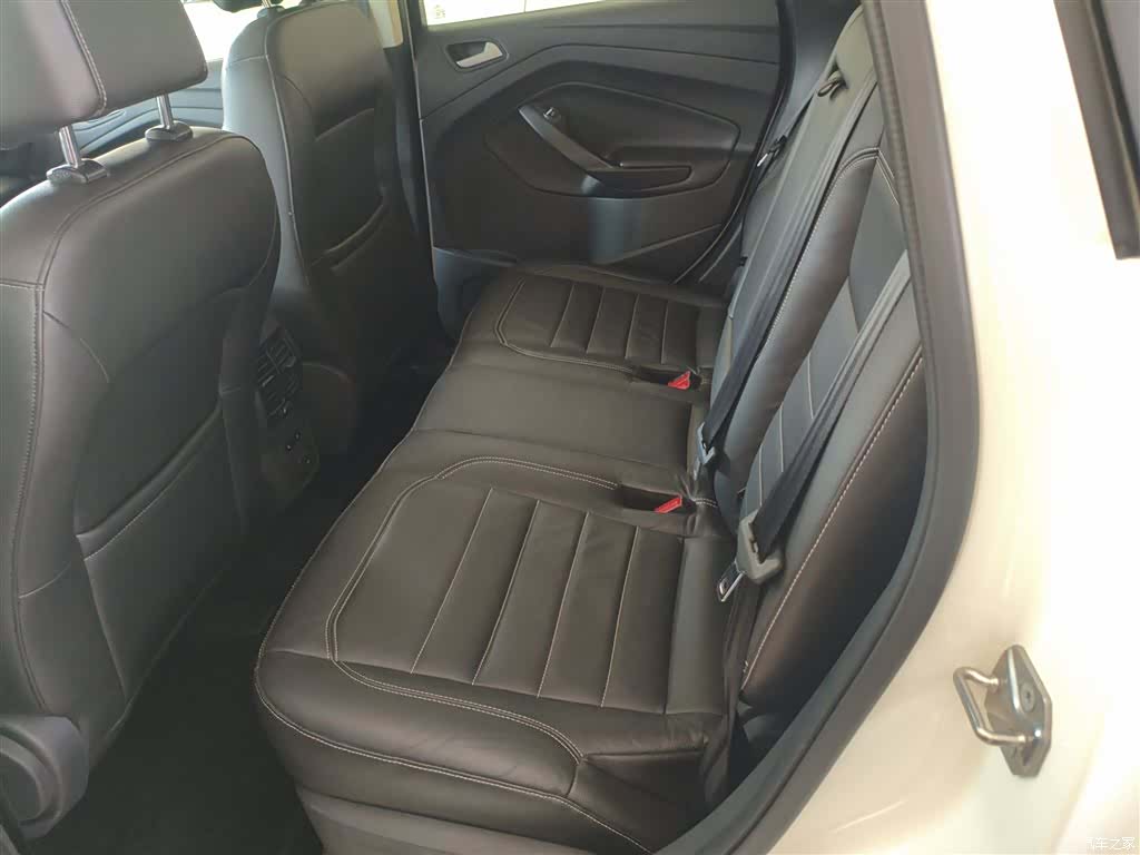 Ford Kuga, 2017 17