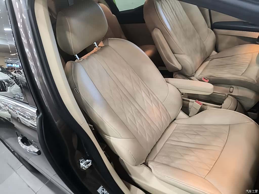 Buick GL8, 2023 25