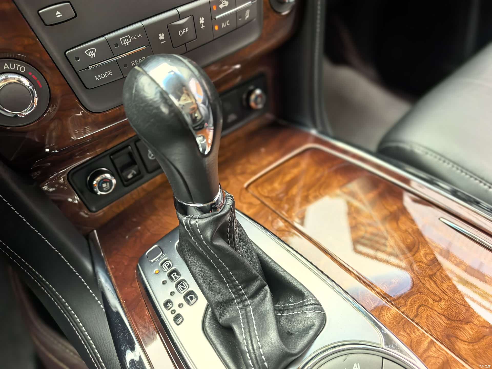 Infiniti QX80, 2016 16