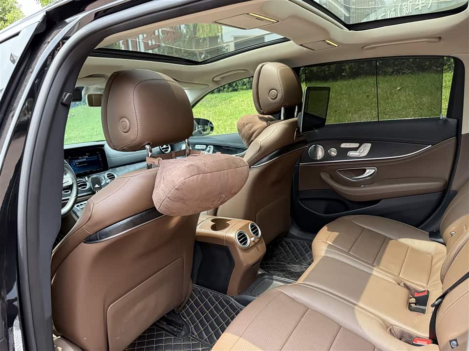 Mercedes-Benz E-class Mercedes-Benz E-class