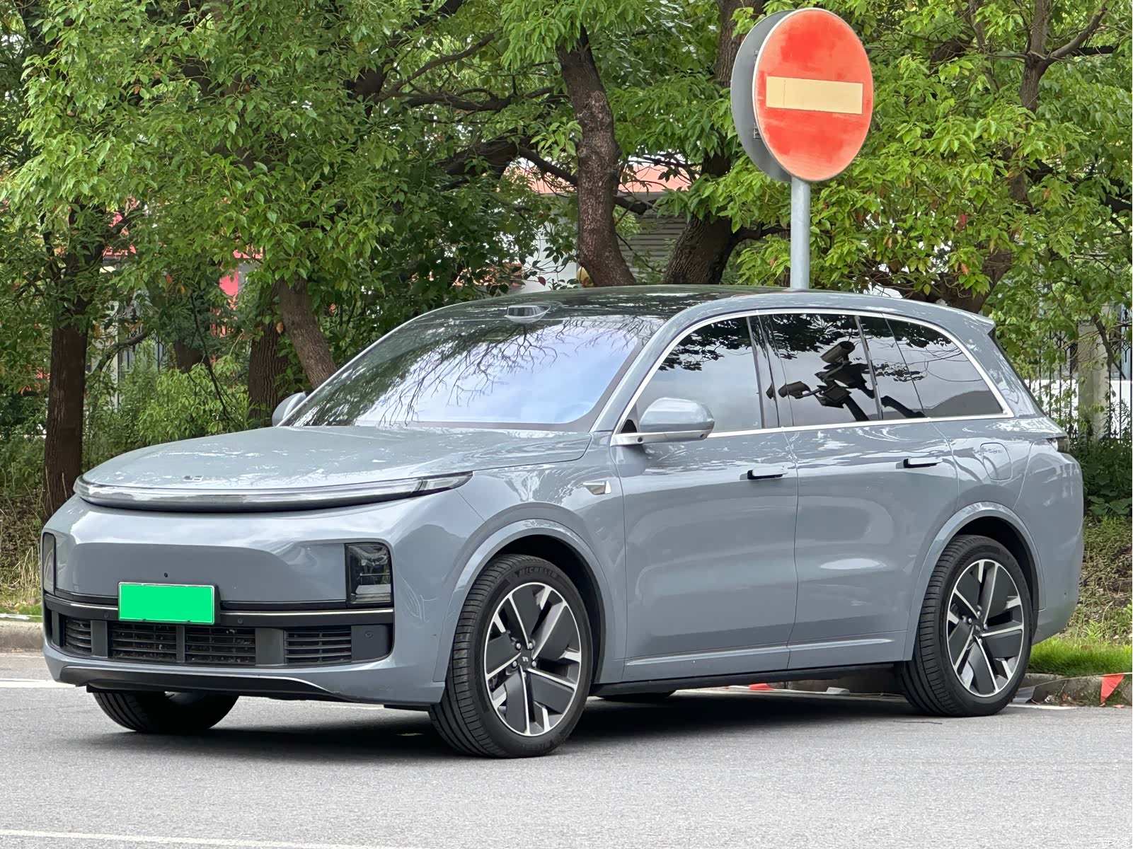 Li Auto L8, 2025 1