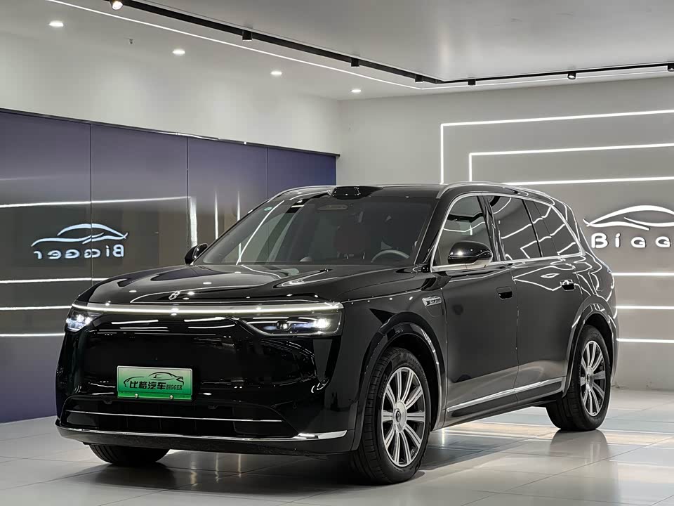 AITO Ask the world M8