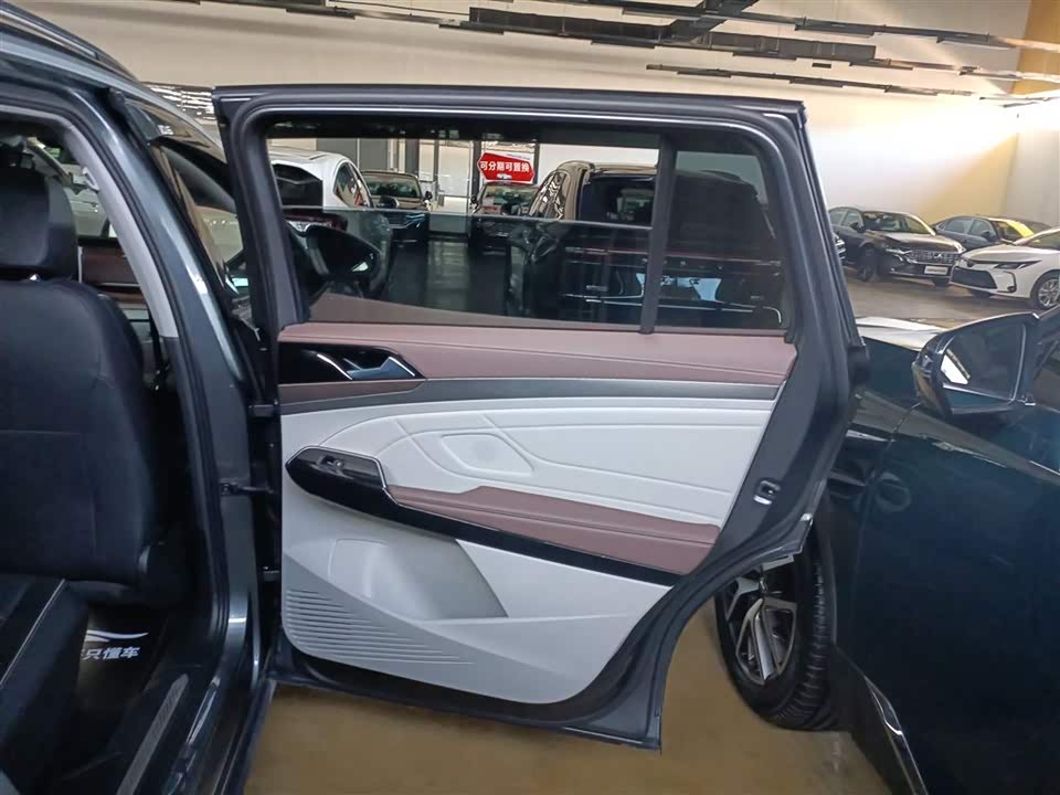 Volkswagen ID.6 X