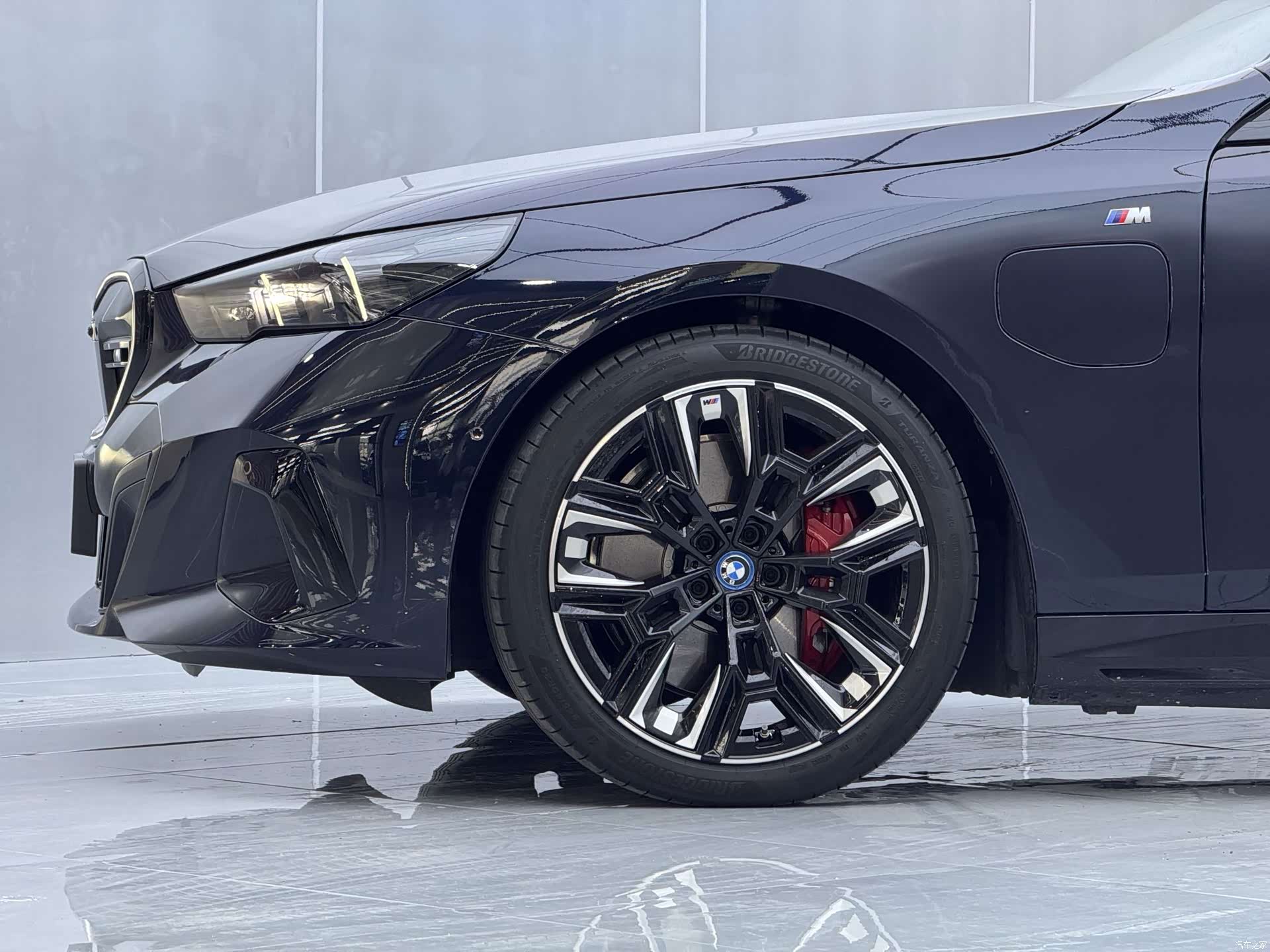 BMW i5, 2024 все фото