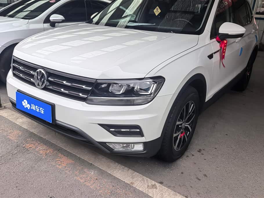 Volkswagen Tiguan L