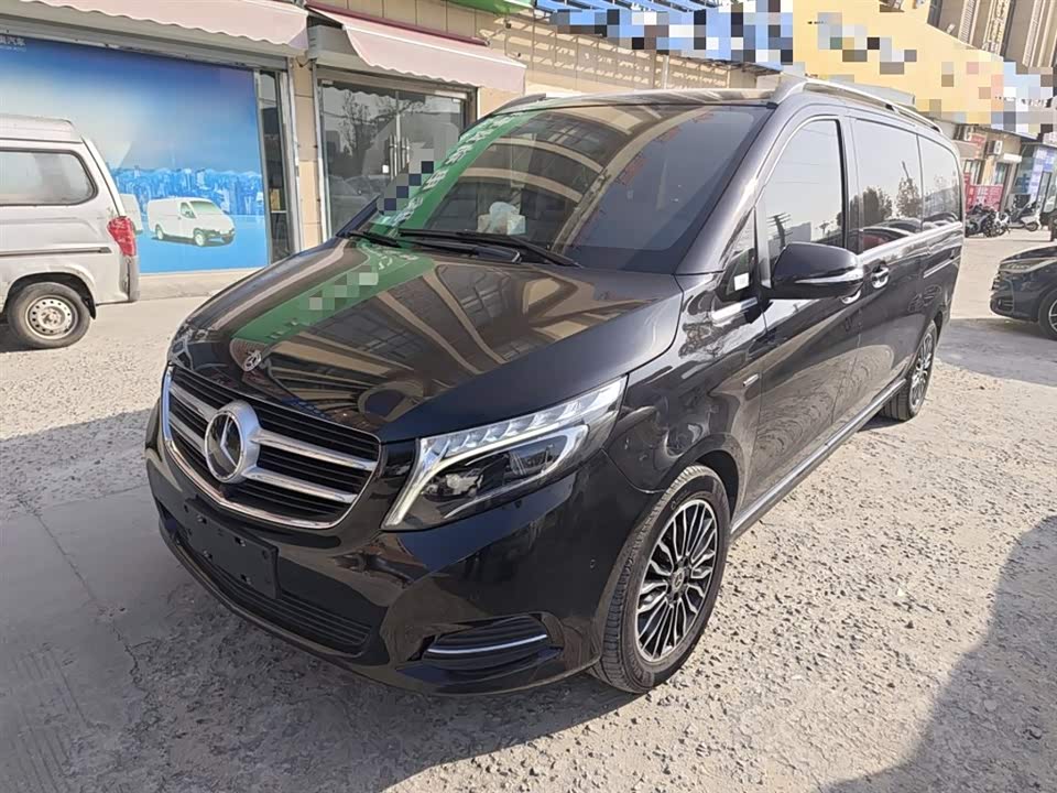 Mercedes-Benz V-class