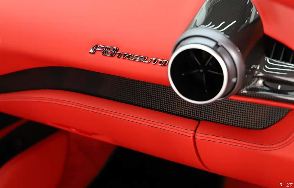 Ferrari F8, 2022 19