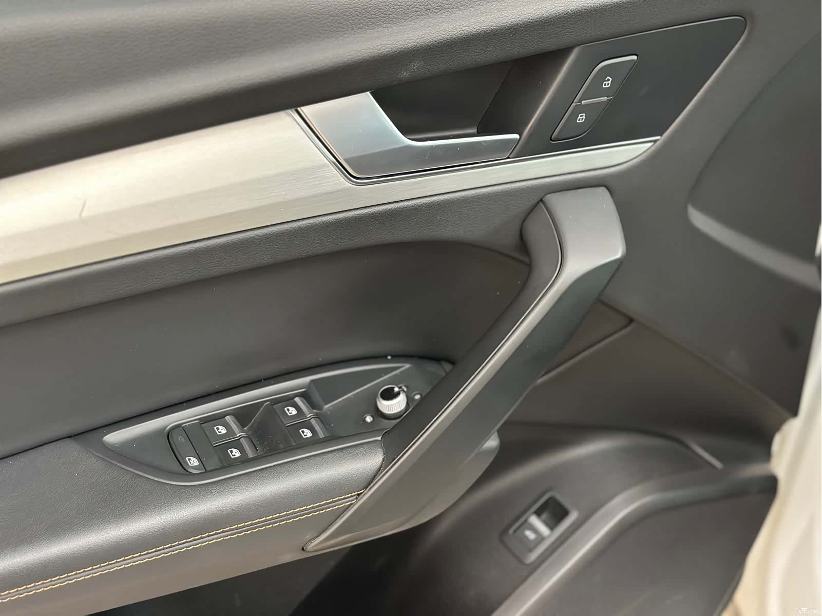 Audi Q5L, 2021 все фото