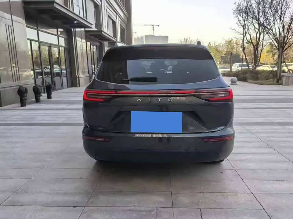 AITO Ask the world M7