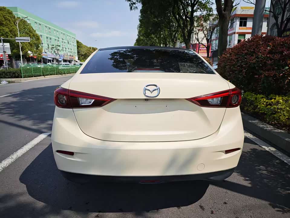 Mazda 3 Angkesaila