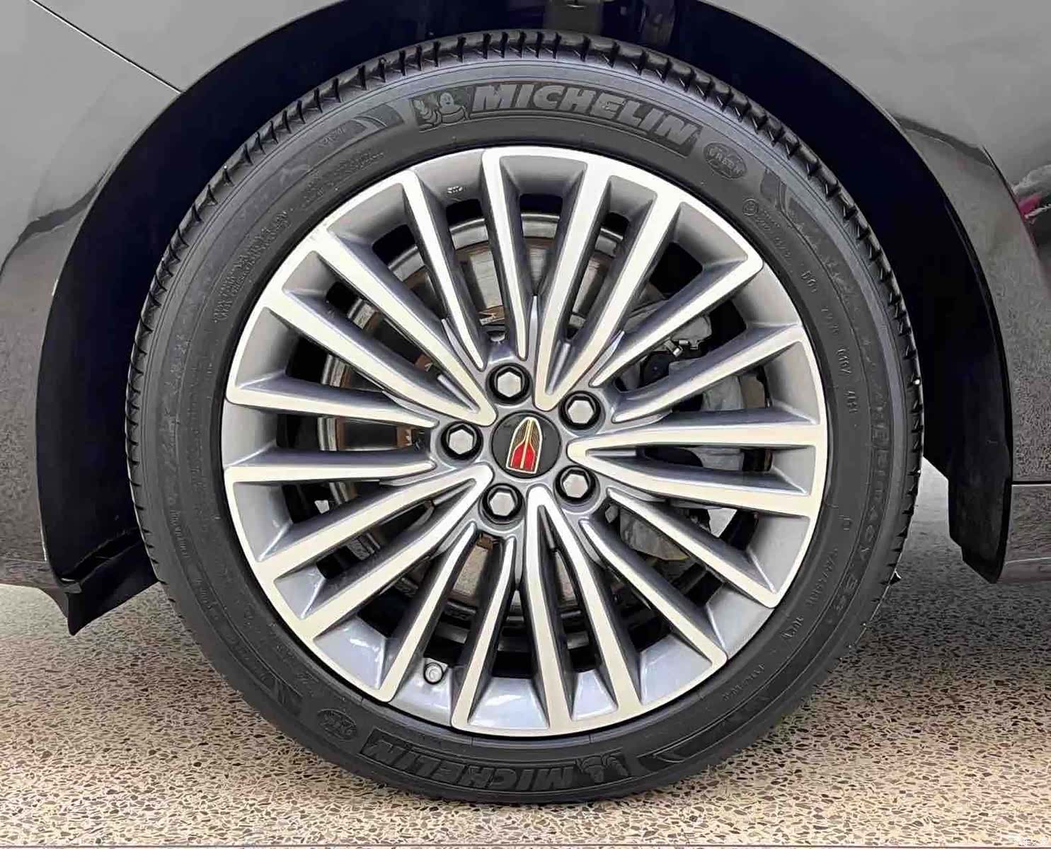 Hongqi H9, 2022 все фото