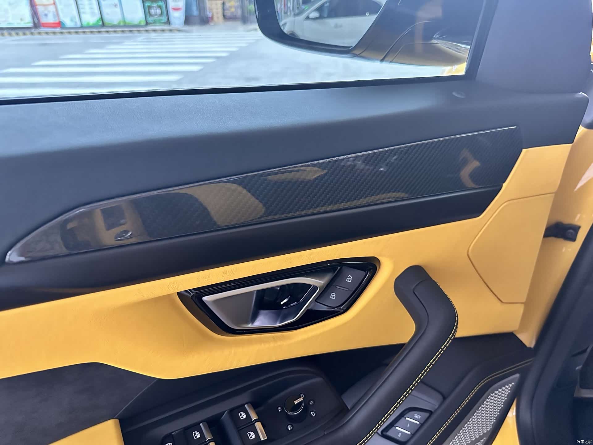 Lamborghini Urus, 2022 7
