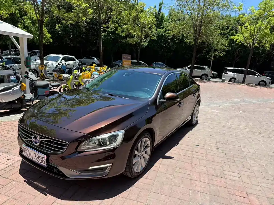 Volvo S60