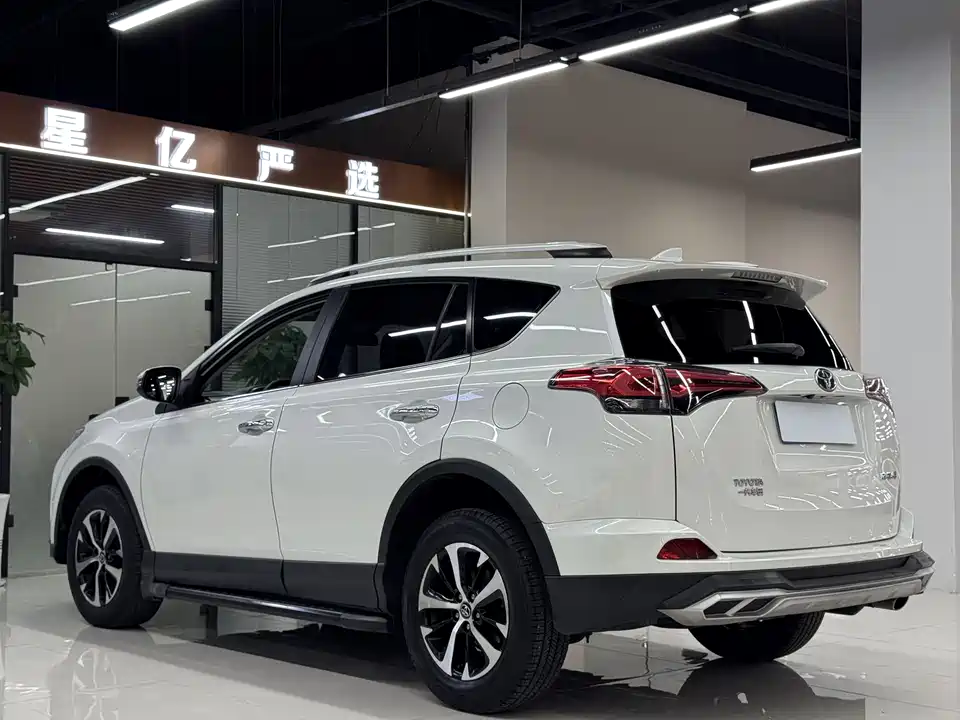 Toyota RAV4 Rongfang