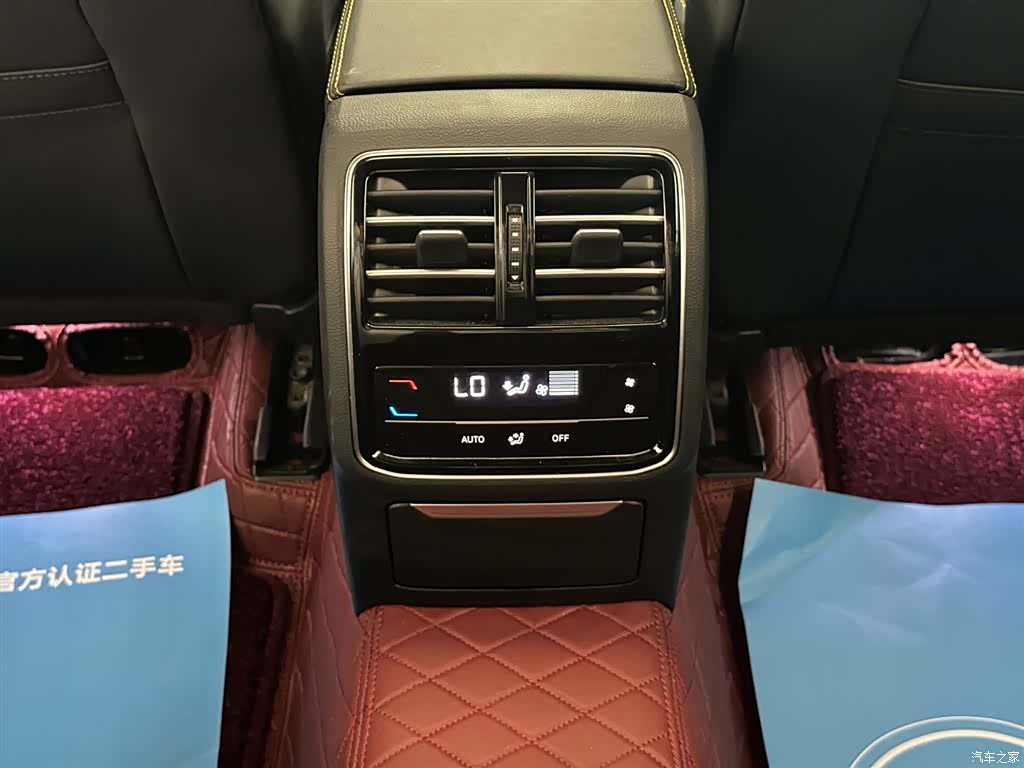 Volkswagen CC, 2025 12