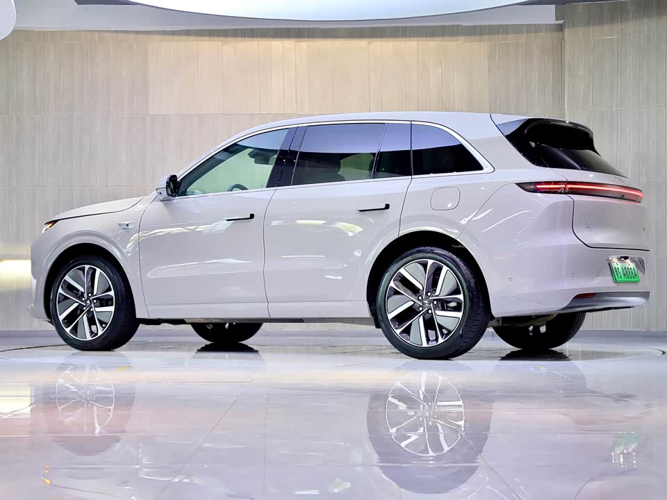 Li Auto Ideal L6