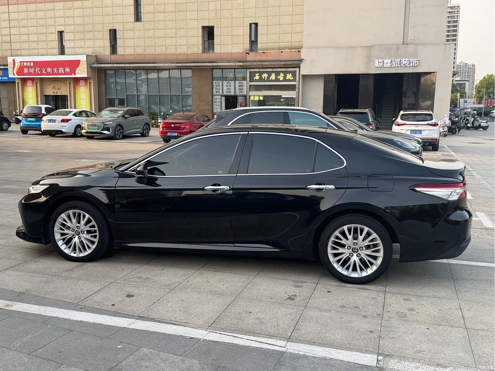 Toyota Camry, 2018 3
